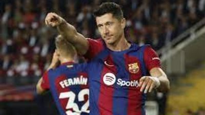 ليفاندوفيسكي يقود هجوم برشلونة أمام ألميريا في الدوي الإسباني