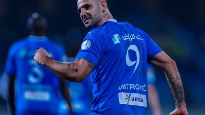 الهلال يكتسح أبها بسباعية.. وميتروفيتش يتقاسم صدارة الهدافين مع رونالدو