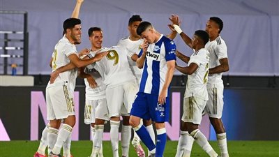 ريال مدريد يتغلب على ألافيس بهدف ويعود لصدارة الدوري الإسباني
