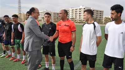 كلية تجارة حلوان تفوز ببطولة الجامعة لكرة القدم