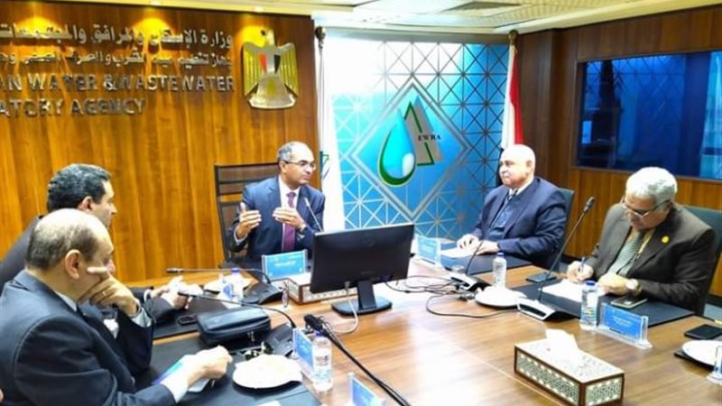جانب من اجتماع وزارة الإسكان