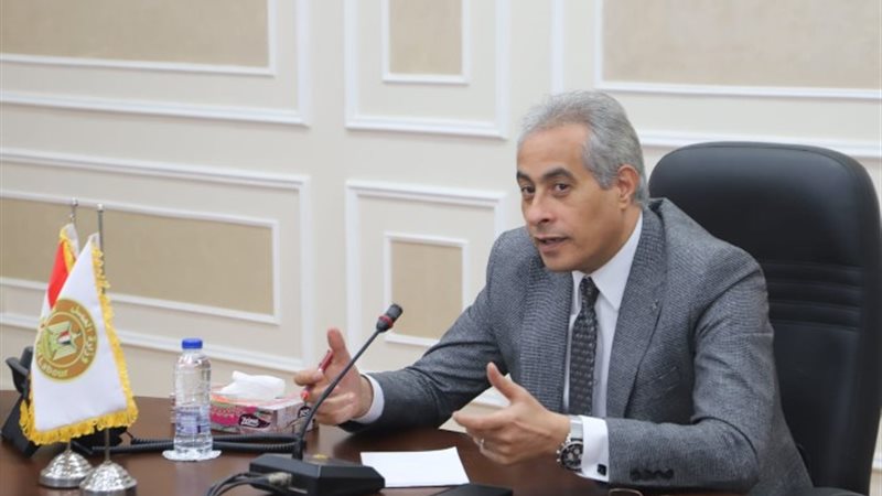 وزير العمل