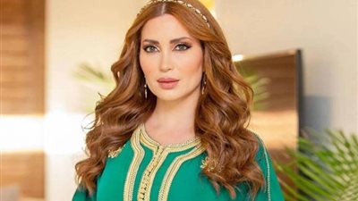 نسرين طافش زوجة تامر هجرس وابنتهما ملك قورة في «جوازة توكسيك»