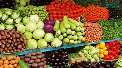 الطماطم بـ3.5 جنيه.. أسعار الخضروات اليوم الخميس 28-12-2023 بالأسواق