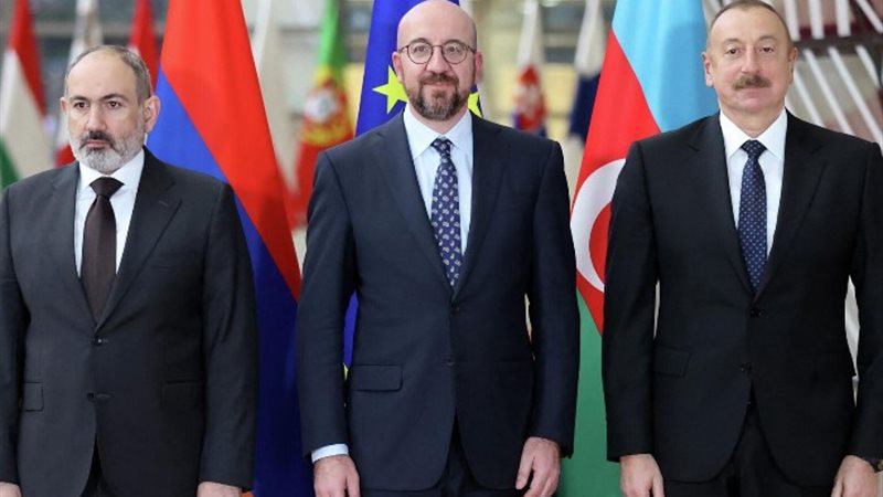 الرئيس الأذربيجاني ورئيس وزراء أرمينيا