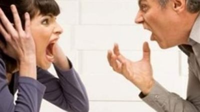 الزوجة خسرت كل شيء.. أسرة مكونة من 4 أفراد تنهار بسبب غدر الزوج