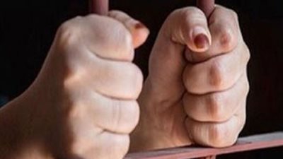الحبس 4 أيام لمتهم وزوجته بتهمة النصب والاحتيال في مبلغ 15 مليون جنيه