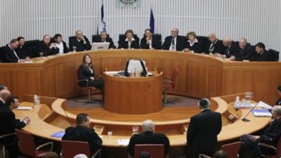 قانون يغل يد القضاء يشعل الشارع الإسرائيلي من جديد.. ما هو؟
