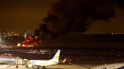 إجلاء 379 راكبًا ووقف الرحلات من وإلى مطار هانيدا بالعاصمة طوكيو