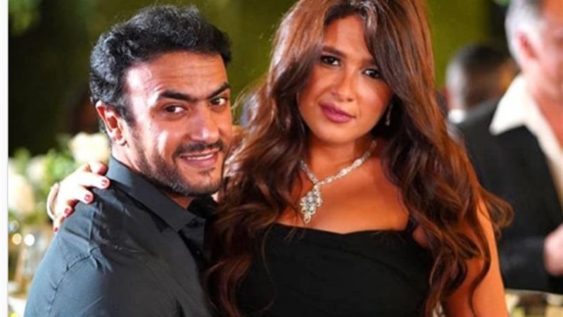 ياسمين عبد العزيز وأحمد العوضى