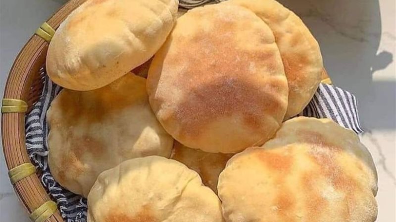 طريقة عمل الخبز الشامي