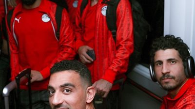 منتخب الفراعنة يصل كوت ديفوار استعدادا لحلم النجمة الثامنة.. صور