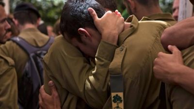 إعلام عبري يؤكد مقتل جندي وإصابة آخر بجروح خطيرة في غزة