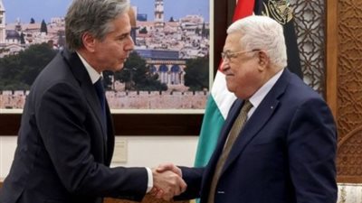 الرئيس الفلسطيني يحذر أنتوني بلينكن قبل مغادرته إلى البحرين