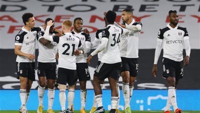 شاهد.. فولهام يفاجئ ليفربول بتسجيل الهدف الأول في كأس الرابطة