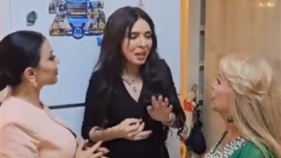 الراقصة دينا: «أكتر حاجة بتسعدني وقفتي في المطبخ وبعمل كل الأكلات»