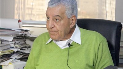 زاهي حواس يكشف لـ«الجمهور» سبب زيارة مواطن عاجز جنسيًا لمكتبه يوميًا