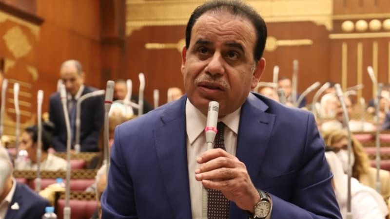 عبد العزيز النحاس