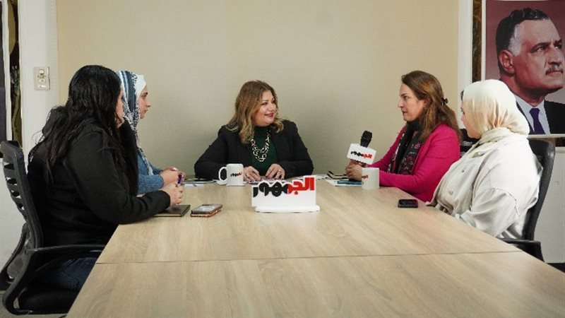 عبير فؤاد في حوار مع الجمهور