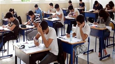 اليوم بدء امتحانات الفصل الدراسي الاول2023-2024 لطلاب المصريين بالخارج
