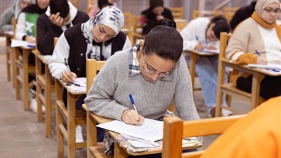 الحكومة تنفى تعطيل الامتحانات بسبب انتشار  مرض الجديري بالمدارس
