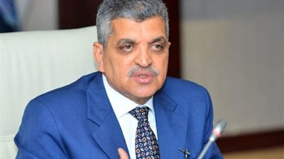 أسامة ربيع: الملاحة في قناة السويس لم تتأثر بأعمال الحوثيين