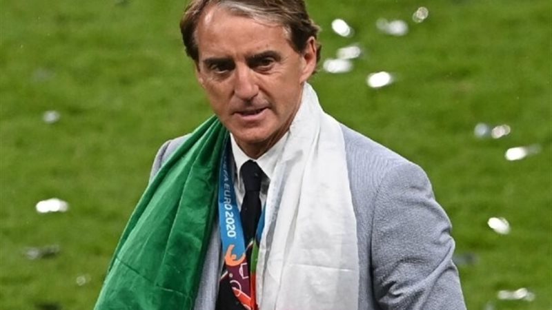روبيرتو مانشيني مدرب المنتخب السعودي