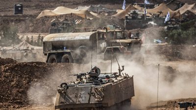 فصائل فلسطينية: قتلى وجرحى في استهداف ناقلة جند إسرائيلية بغزة