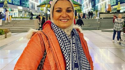 هبة قطب تحرر محضرًا ضد مجهول انتحل شخصيتها على 