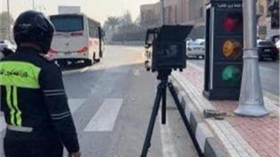 1234 مخالفة مرورية لسيارات تسير بسرعات جنونية خلال يوم واحد