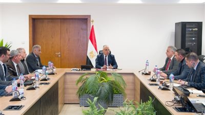 وزير الري يوجه بالتصدي لأشكال التعديات على نهر النيل والمجاري المائية