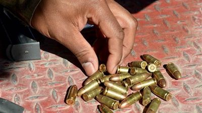 مقتل عامل وإصابة آخر في مشاجرة بالأعيرة النارية والداخلية تضبط الجناة