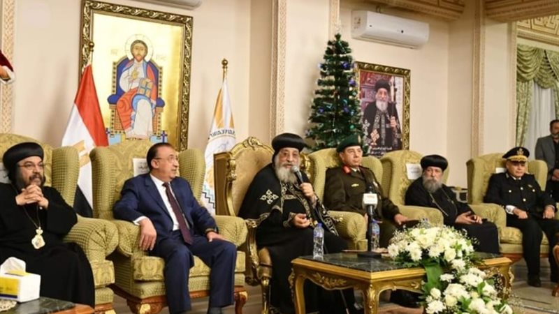 البابا تواضروس وقيادات محافظة الإسكندرية