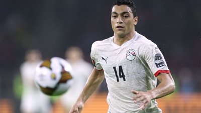 حساب الدوري الفرنسي يتغنى بمصطفى محمد: «تهانينا يا أناكوندا»