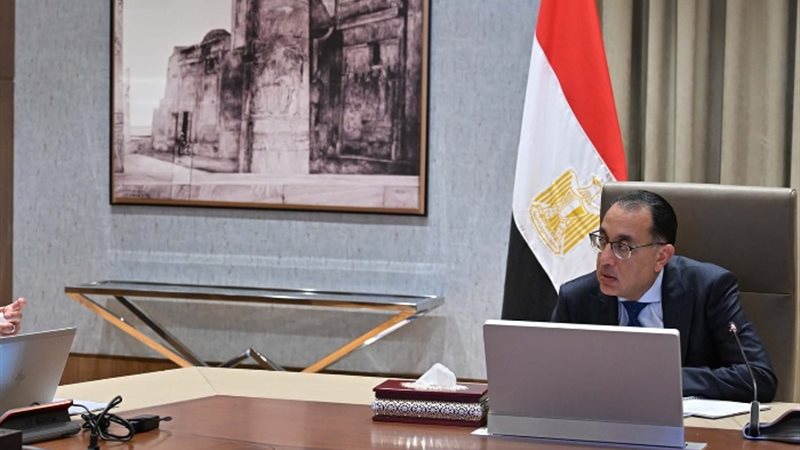 خلال اجتماع رئيس مجلس الوزراء