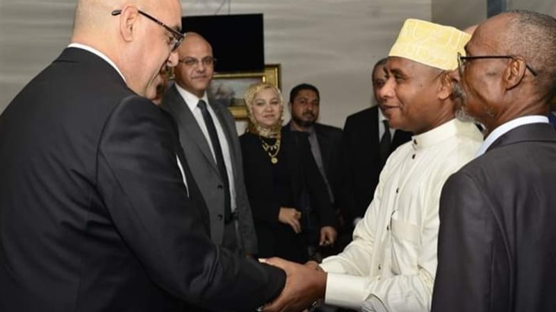 جانب من توقيع عقد إنشاء ميناء موهيلي بجزر القمر