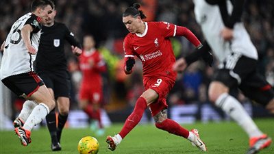 ليفربول يواجه تشيلسي في نهائي «كاراباو»، بعد التعادل مع فولهام