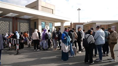 بدء توافد الجمهور على معرض القاهرة الدولي للكتاب في دورته الـ55