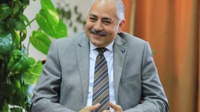 «الأولمبية المصرية» تنعى وفاة العامري فاروق نائب رئيس الأهلي