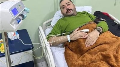 أول تصريح للفنان عمرو عبد العزيز عقب خروجه من المستشفى