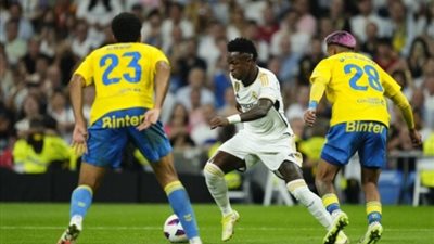 ريال مدريد يعتلي صدارة الدوري الإسباني بعد الفوز على لاس بالماس