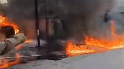 لحظات رعب بالعزازي.. النيران تلتهم سيارة مواد بترولية والحماية المدنية تنقذ السائق بأعجوبة