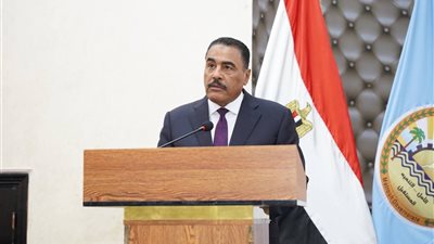 محافظ مطروح: الانتهاء من إعداد 71 مركز ولجنة انتخابية استعدادا لماراثون النواب 