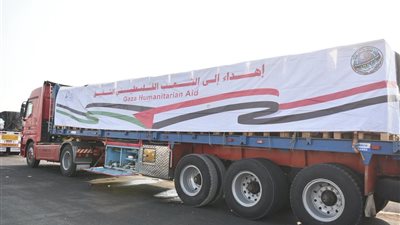 التموين تطلق القافلة 14 من المساعدات الإغاثية العاجلة إلى قطاع غزة