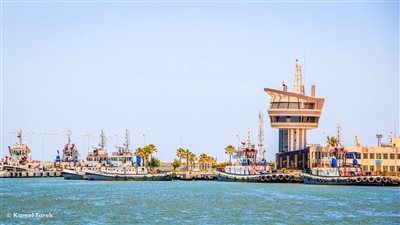 ميناء دمياط يستقبل 28553 طن ذرة ويصدر 6171 طن بضائع متنوعة 