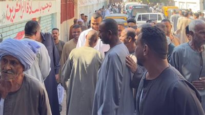 انتخابات مجلس النواب 2025.. مرشح العدل حسين هريدي يدلي بصوته بـ«الجلابية»