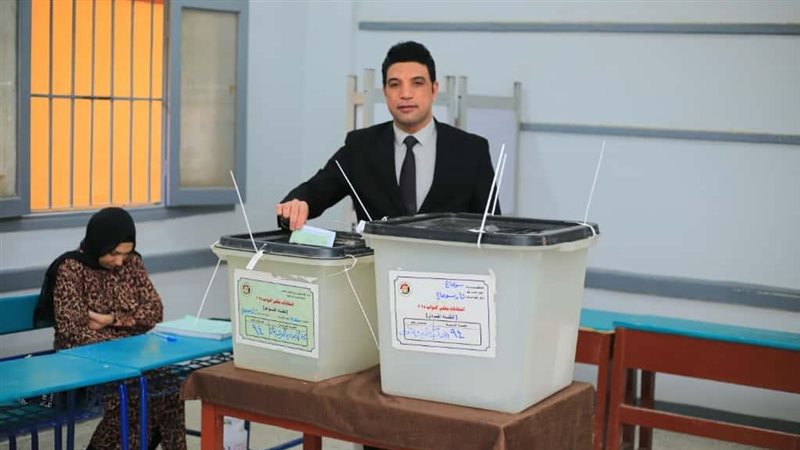 نائب محافظ سوهاج يدلي بصوته في انتخابات مجلس النواب 2025