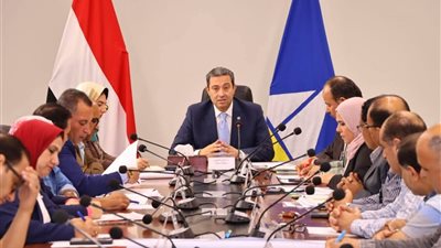 محافظ دمياط يدرس إنشاء خريطة تفاعلية لكافة الطرق بالمحافظة