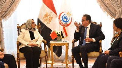 نائب رئيس الوزراء يبحث مع وزيرة صحة البحرين التعاون الطبي بين البلدين