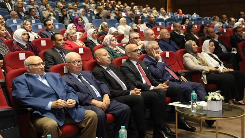 جامعة عين شمس 
